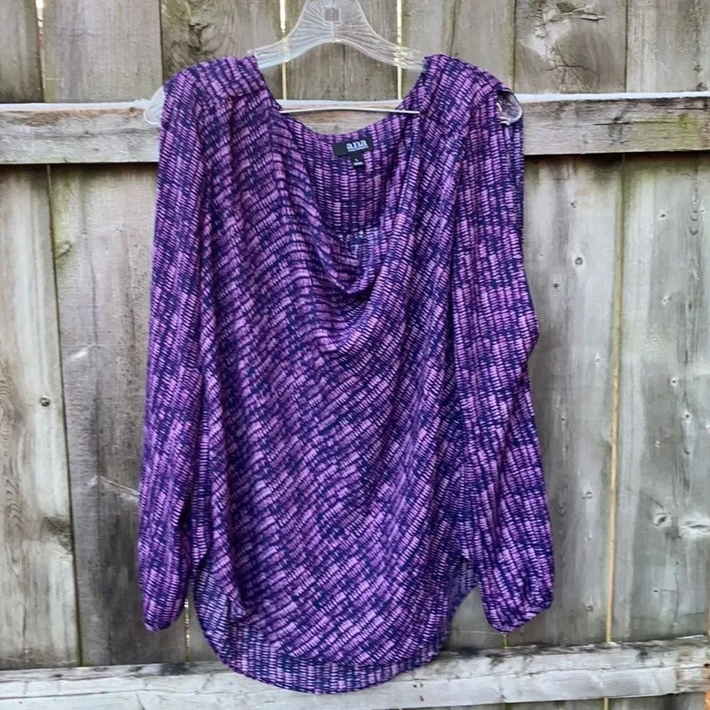A New Approach open sleeve top sz. L